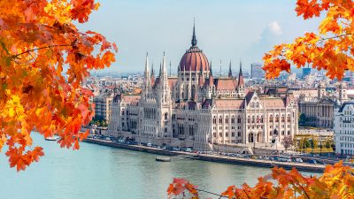 Hungarian parliament building and Danube river, Budapest, Hungary